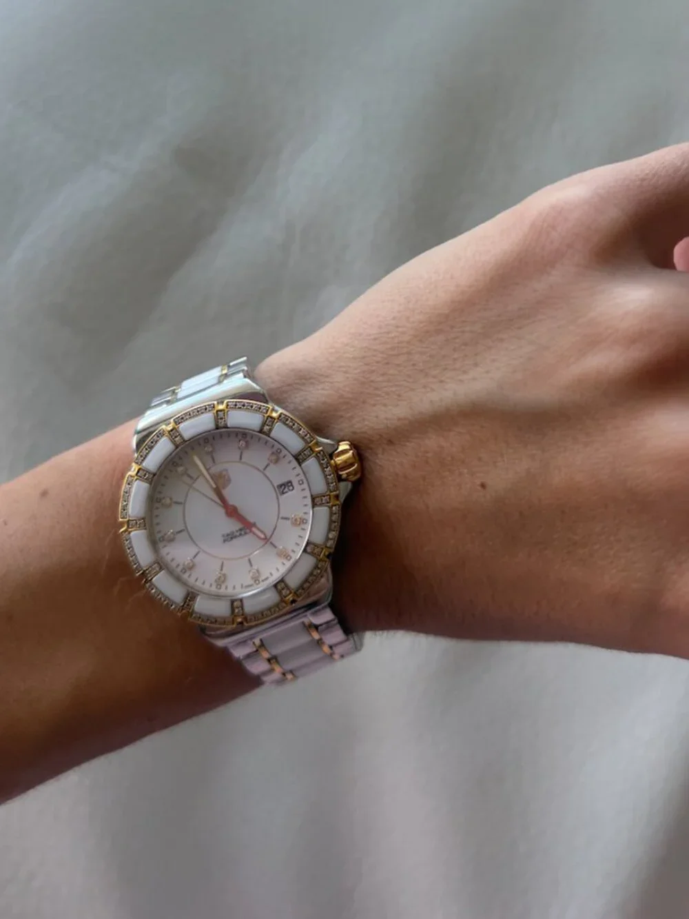 TAG Heuer Formula 1 Lady Diamond & White Ceramic Gold watch (Ref. WAH1221.BB086